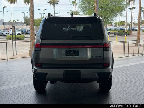 Used 2026 Lexus GX 550 AWD/4WD image 6