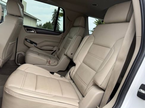 Used 2018 GMC Yukon Denali image 9