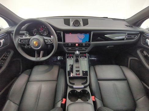 Certified 2026 Porsche Macan AWD/4WD image 15