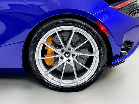 Used 2024 McLaren 750S Spider image 35