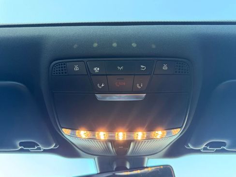 Used 2018 Mercedes-Benz E 300 4MATIC w/ Premium 1 Package image 45