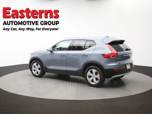 Used 2021 Volvo XC40 T4 Momentum FWD image 62