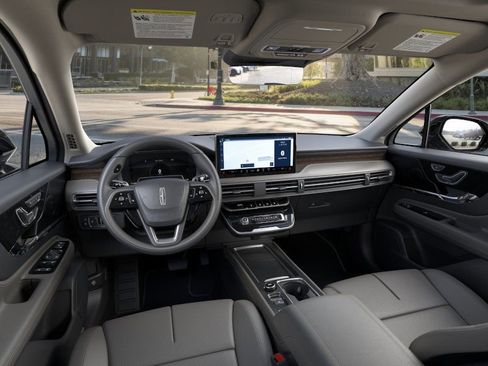 New 2026 Lincoln Corsair Grand Touring AWD/4WD image 9