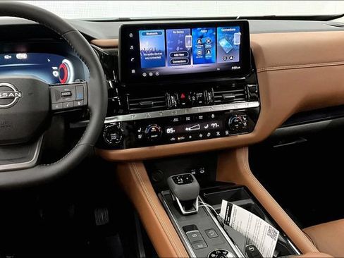 New 2026 Nissan Pathfinder Platinum AWD/4WD image 8