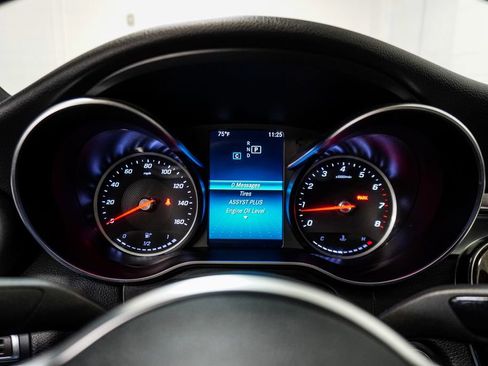 Used 2019 Mercedes-Benz C 300 Sedan image 33
