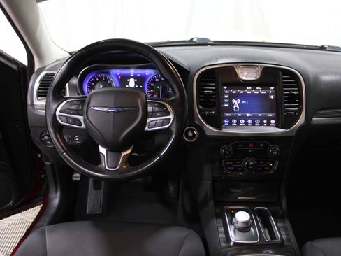 Used 2019 Chrysler 300 Touring w/ Sport Appearance Package image 2