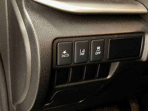 Used 2024 Mitsubishi Eclipse Cross AWD image 32