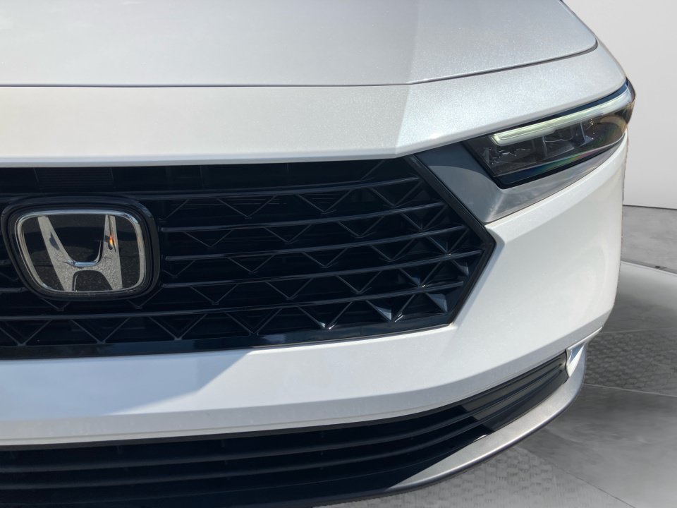 Certified 2023 Honda Accord EX image 30