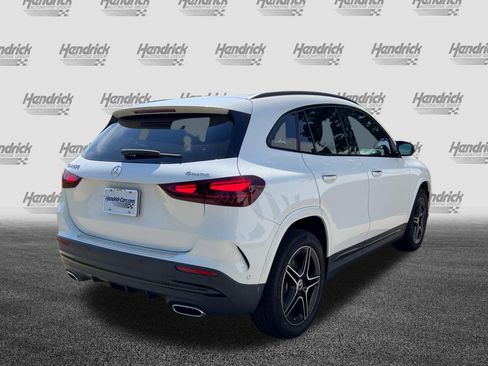 Used 2024 Mercedes-Benz GLA 250 4MATIC image 11