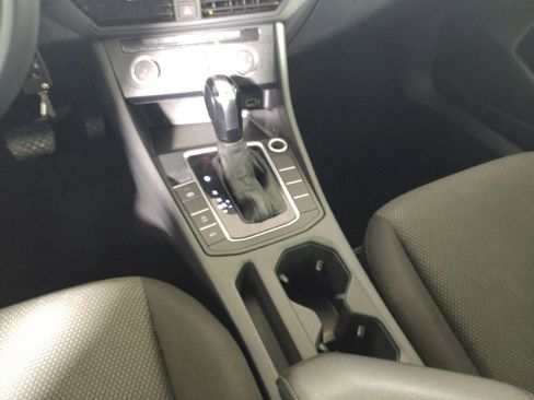 Used 2019 Volkswagen Jetta S FWD image 26