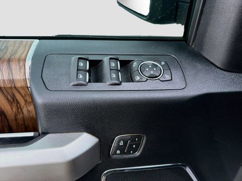 Used 2020 Ford F150 Lariat w/ Trailer Tow Package AWD/4WD image 22