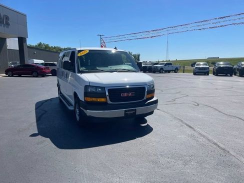 Used 2025 GMC Savana 2500 w/ Driver Convenience Package RWD image 10
