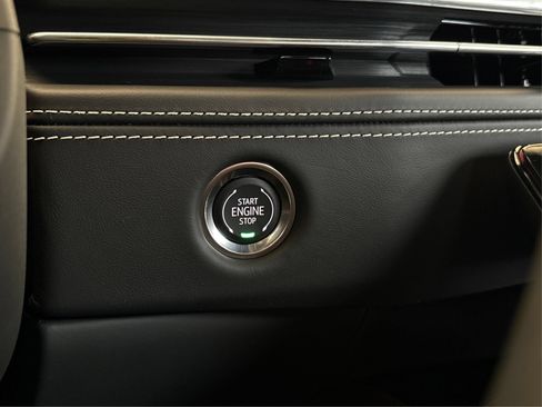 New 2026 Cadillac Escalade ESV Platinum Sport w/ LPO, Floor Liner Package AWD/4WD image 28