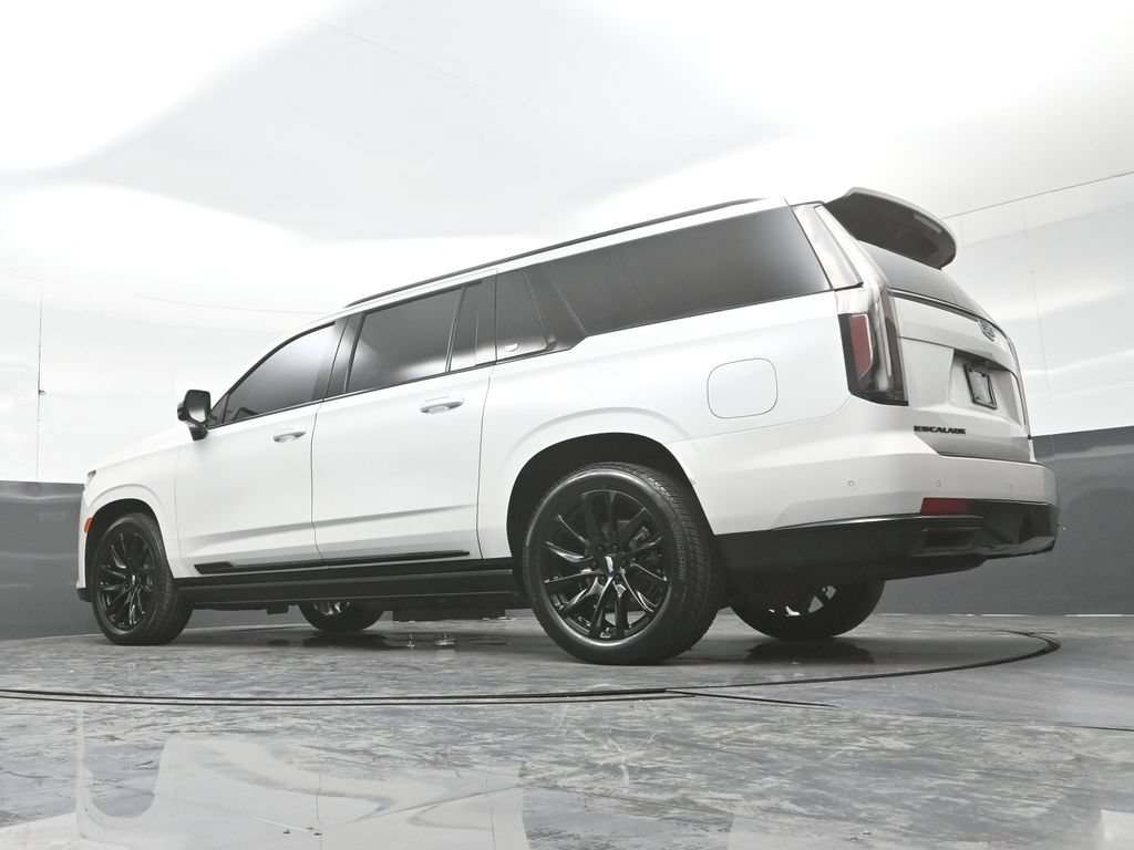 Certified 2024 Cadillac Escalade ESV Sport Platinum w/ LPO, ONYX Package AWD/4WD image 25
