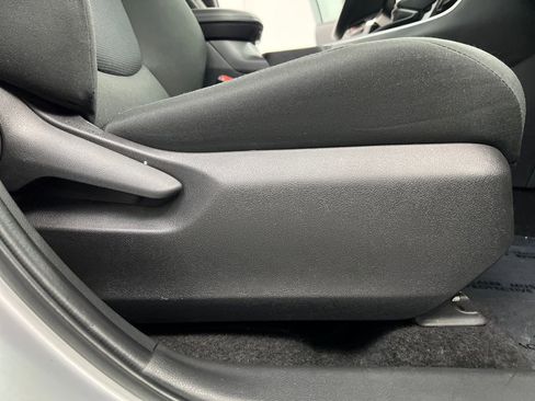 Used 2024 Toyota RAV4 LE image 23