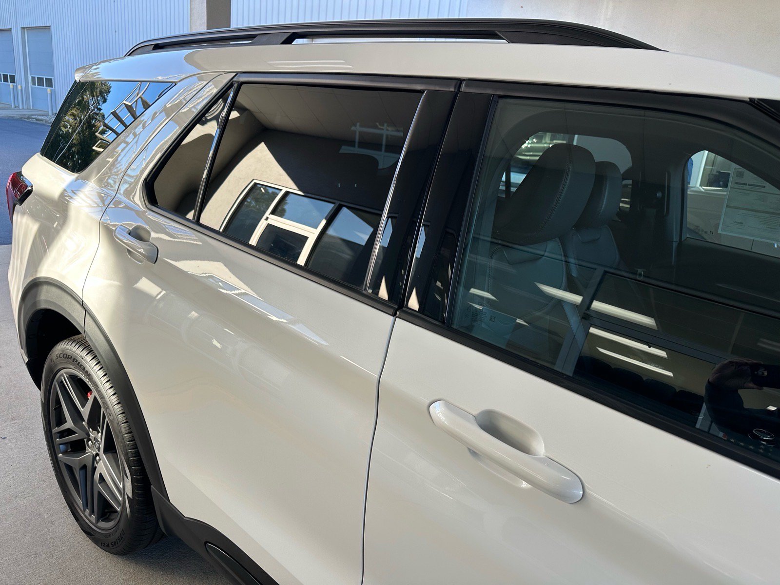 Certified 2025 Ford Explorer ST-Line w/ Premium Package AWD/4WD image 10