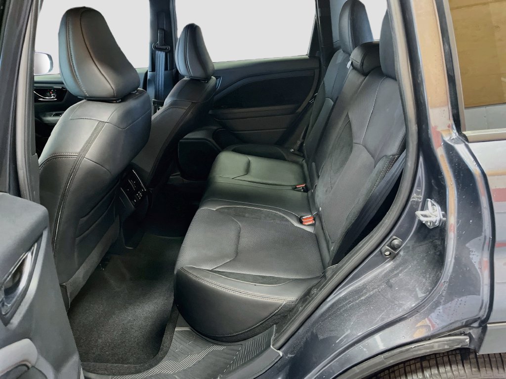 Used 2025 Subaru Forester Touring AWD/4WD image 26