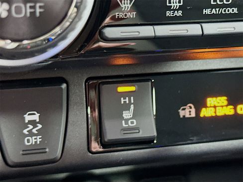 New 2025 Toyota RAV4 XLE image 20