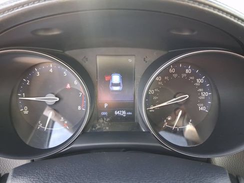 Used 2019 Toyota C-HR LE FWD image 16