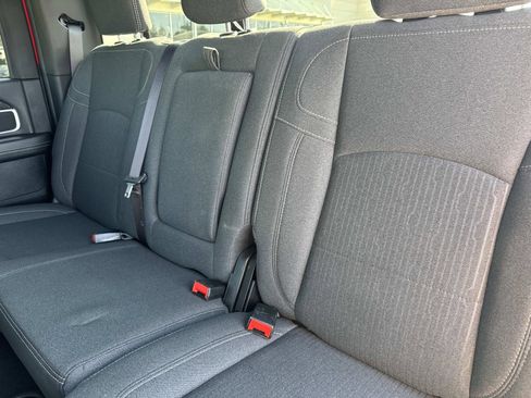 Used 2024 RAM 2500 Big Horn w/ Sport Appearance Package image 15