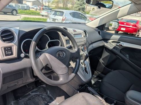 Used 2009 Toyota Matrix FWD image 8
