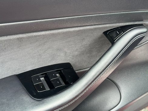 Used 2020 Tesla Model 3 Standard Range Plus image 30