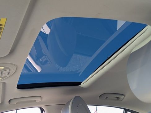 Used 2019 Genesis G70 2.0T Advanced w/ Elite Package image 25