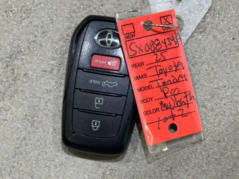 Used 2025 Toyota Tundra TRD Pro AWD/4WD image 32