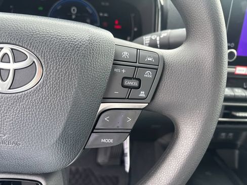 New 2026 Toyota Camry LE w/ Convenience Package FWD image 17