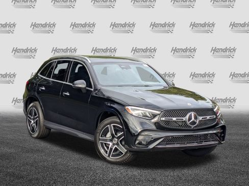 New 2026 Mercedes-Benz GLC 300 image 2