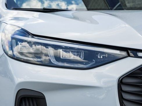 New 2025 Ford Escape SE w/ PHEV Premium Package image 23