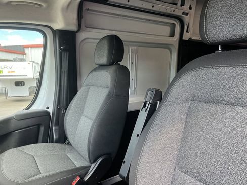 Used 2024 RAM ProMaster 3500 w/ Quick Order Package 22G SLT FWD image 21