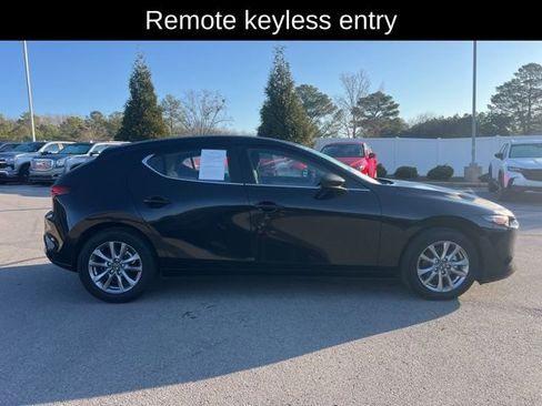 Certified 2022 MAZDA MAZDA3 s image 4