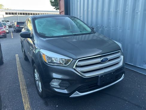 Used 2019 Ford Escape SE AWD/4WD image 3
