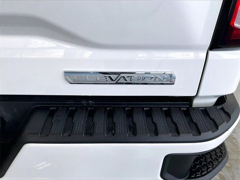 Used 2021 GMC Sierra 1500 Elevation image 28