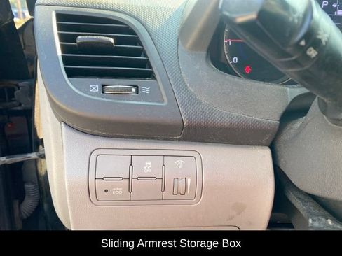 Used 2016 Hyundai Accent SE w/ Option Group 02 FWD image 12