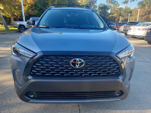 Certified 2025 Toyota Corolla Cross LE image 10