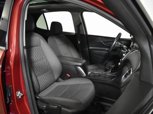 Used 2018 Chevrolet Equinox LT w/ Sun & Infotainment Package image 33