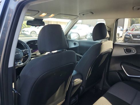Used 2024 Kia Soul S image 23