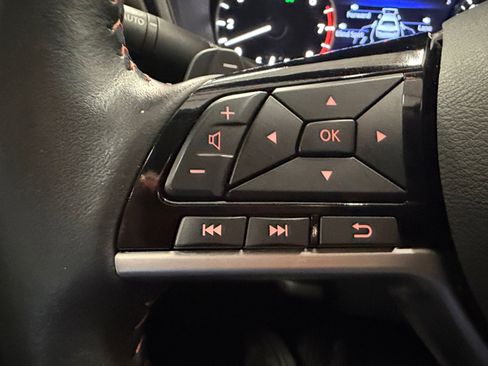 Used 2023 Nissan Altima 2.5 SR w/ SR Premium Package FWD image 18