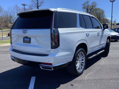 Used 2023 Cadillac Escalade Premium Luxury AWD/4WD image 3