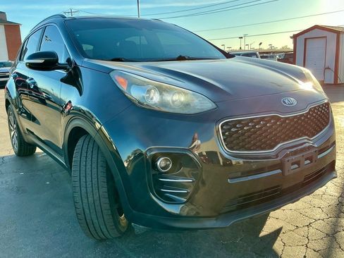 Used 2018 Kia Sportage EX w/ Option Group 040 image 2