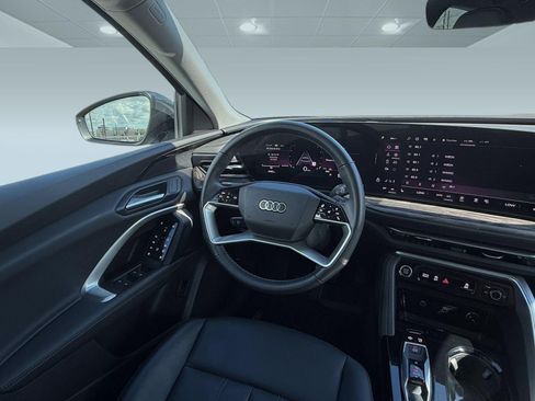 Used 2025 Audi Q5 Premium w/ Convenience Package AWD/4WD image 29