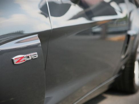 Used 2009 Chevrolet Corvette Z06 w/ Preferred Equipment Group RWD image 5