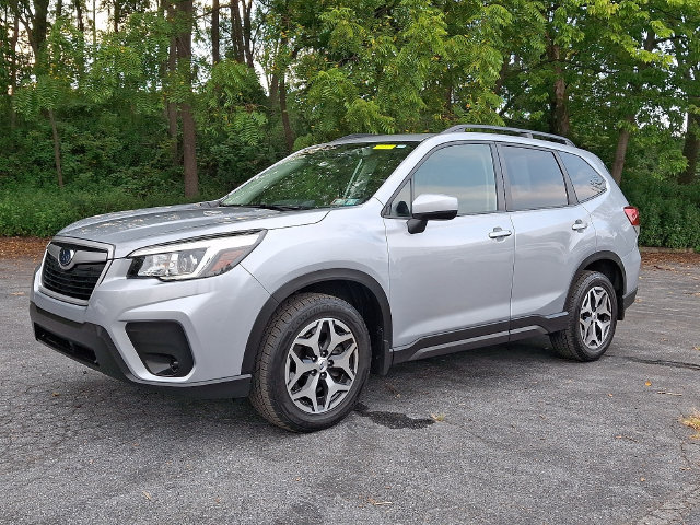 Used 2019 Subaru Forester Premium AWD/4WD image 4