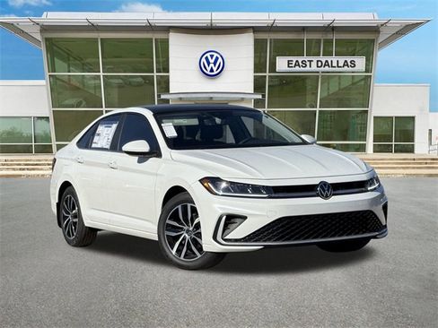 New 2026 Volkswagen Jetta SE image 2