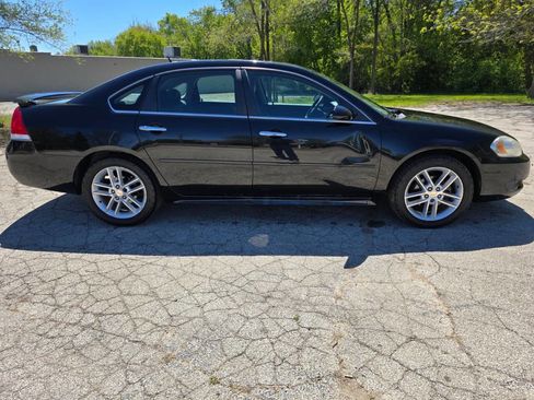 Used 2010 Chevrolet Impala LTZ FWD image 4