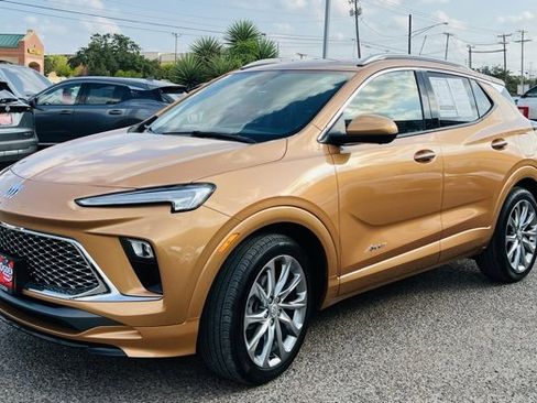 Used 2025 Buick Encore GX Avenir w/ Avenir Technology Package image 3