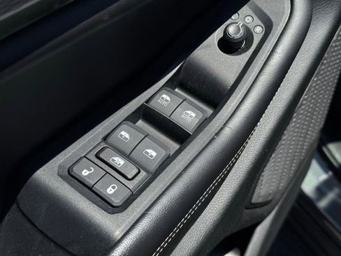 Used 2024 Jeep Grand Cherokee L Laredo RWD image 14