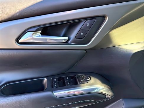 Certified 2025 Chevrolet Traverse LT image 19